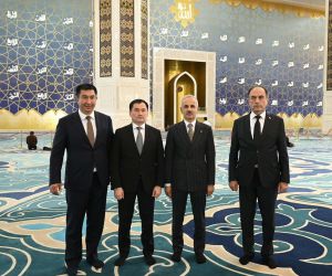 Bakan Uraloğlu, Kazakistan Ulaştırma Bakanı Karabayev ile bir araya geldi