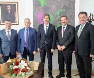 Yeni Rektör Yardımcısı Prof. Dr. Cafer Çiftçi görevi devraldı