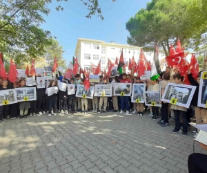Şehit Osman Er Anadolu İmam Hatip Lisesi öğrencileri İsrail’in Gazze’ye saldırılarına tepki gösterdi
