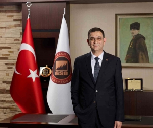 GSO Başkanı Adnan Ünverdi, 29 Ekim Cumhuriyet Bayramı ve Cumhuriyetin 100. yılını kutladı
