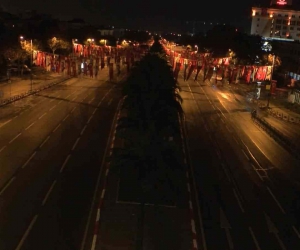 İstanbul’da Vatan Caddesi 29 Ekim kutlamaları nedeniyle trafiğe kapatıldı