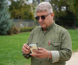 Telefonla konuştuğu esnada 48 bin lirası buhar oldu