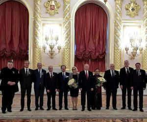 Putin’den Cavit Çağlar’a dostluk nişanı