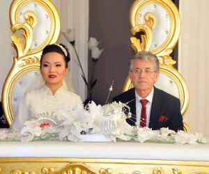 Çinli geline dini nikah ve Türk usulü düğün