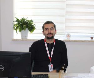 Op. Dr. Melih Arslan hasta kabulüne başladı