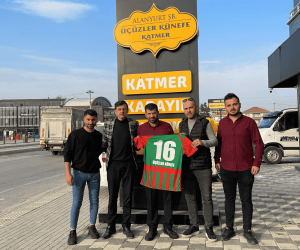 Üçüzler Künefe’den Osmaniyespor’a destek