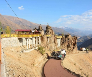 Şemdinli Seyir Tepesi yolu asfaltlandı