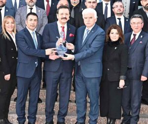 DTB ve DTO yönetimi, yeni projeler için TOBB Başkanı Hisarcıklıoğlu ile bir araya geldi