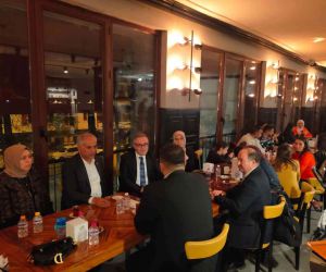 Başkan Yaman öğretmenler ile akşam yemeğinde bir araya geldi