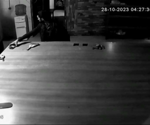 Arnavutköy’de telefon hırsızı kamerada