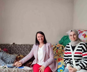 Başkan Tekin, hasta ve yaşlı vatandaşları yalnız bırakmıyor
