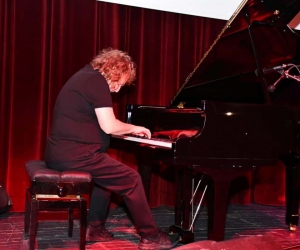 Piyanist Tuluyhan Uğurlu’dan piyano resitali