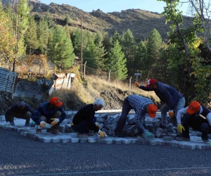Sümbül Mahallesi’nde kilit taşı çalışmaları start aldı