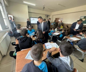Vali İlhami Aktaş, Balıklıçeşme ve Kozçeşme Okullarında incelemelerde bulundu