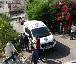 İnşaat boyacısı bekar evinde ölü bulundu