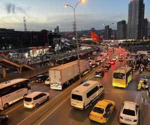 İstanbul’da akşam saatlerinde trafik yoğunluğu yüzde 83’e ulaştı