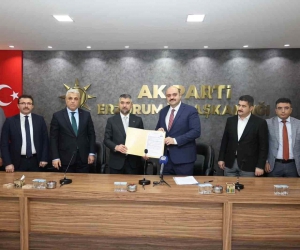 Başkan Orhan, Büyükşehir Belediye Başkanlığı için aday adayı oldu