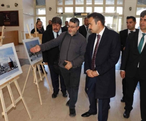 Ahlat’ta ‘Her Yönüyle Ahlat’ fotoğraf sergisi açıldı