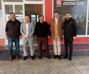 Başkan Oral, esnaf kahvaltılarına devam ediyor