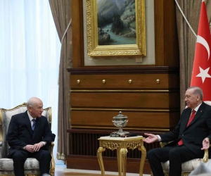 Cumhurbaşkanı Recep Tayyip Erdoğan, MHP Genel Başkanı Devlet Bahçeli ile Beştepe’de bir araya geldi.