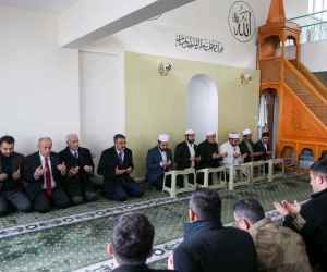 Vali Çelik, Şehit Korkmaz’ın mevlit programına katıldı