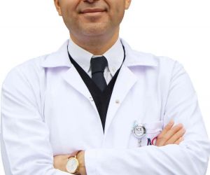 Ünlü ortopedi profesörü Oğuz Cebesoy NCR’de hasta kabulüne başladı