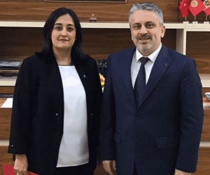 Emel Gözükara Durmaz AK Parti İl Kadın Kolları Başkanı Oldu