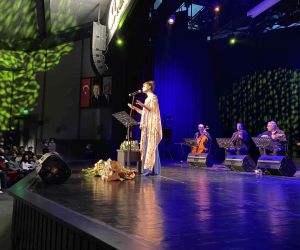 Sanat Güneşi Üsküdar’da Mine Geçili konseri ile anıldı