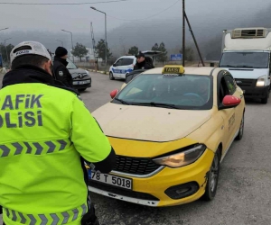 Karabük’te zorunlu ‘kış lastiği’ denetimleri başladı
