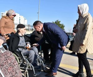 Bağlar Belediyesi, 25 engelli vatandaşa tekerlekli sandalye desteğinde bulundu