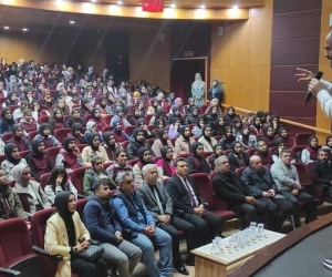 Namaz Dirilişe Çağrı konulu konferans düzenlendi