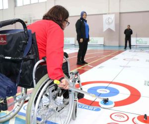 İlk kez düzenlenen Tekerlekli Sandalye Floor Curling turnuvasının şampiyonları belli oldu