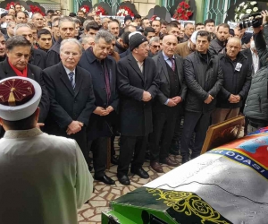 Cumhurbaşkanlığı YİK Üyesi Şahin, Karabacak’ın cenaze törenine katıldı