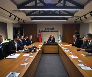 Başkan Büyükkılıç’a ‘ulaşım ağları ve aktarma sistemleri’ sunumu