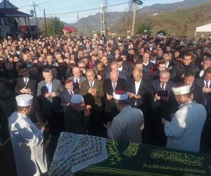 TBMM Başkanı Şentop, Giresun’da AK Partili Öztürk’ün annesinin cenazesine katıldı