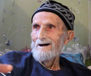 100’ün üzerinde torunu olan 105 yaşındaki Bekir dede hayatını kaybetti