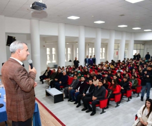 Başkan Çınar’dan öğrencilere tavsiyeler