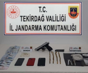 Çerkezköy’de uyuşturucu ve silah ele geçirildi, 2 kişi tutuklandı