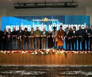 TBMM Başkanı Şentop, Sultanbeyli’de ’Mevlana İdris Kütüphanesi’nin açılış törenine katıldı