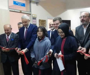 Simav Anadolu İmam Hatip Lisesinde kütüphane açılışı