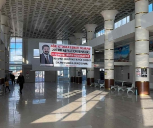 Ağrı’da otogar esnafından Başkan Sayan’a teşekkür pankartı