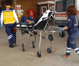 İnegöl'de alacak verecek kavgası; 2 yaralı