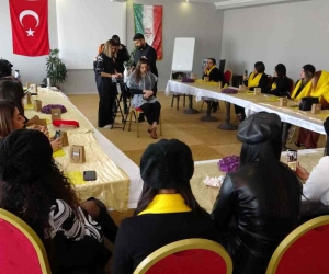 İranlılar sanatçı Ebi konseri için Van’a geldi