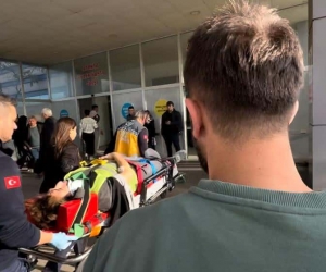 Hastane inşaatında 5 metre yükseklikten düşen işçi yaralandı