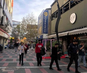 ‘Çakmağım yok’ cevabına karşı havaya 2 el ateş etti