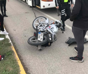 Edirne’de otobüs, otomobil ile motosikletin karıştığı kazada 1 kişi yaralandı