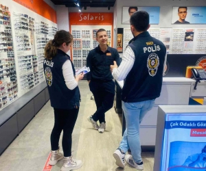 Kütahya Siber Suçlarla Mücadele Şube Müdürlüğü 309 AVM çalışanını bilgilendirdi
