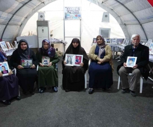 Diyarbakır annelerinden Ankara’da HDP önündeki eyleme destek