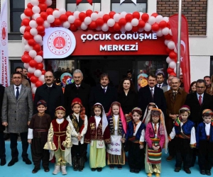 Çocuk görüşme merkezi 1 yaşında