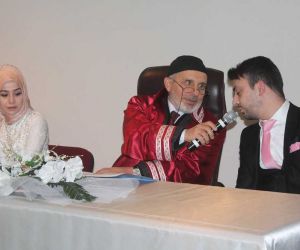 Bayburt’ta müftü ilk kez nikah kıydı